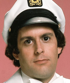 Captain' Daryl Dragon Of Musical Duo Captain & Tennille Dead At 76